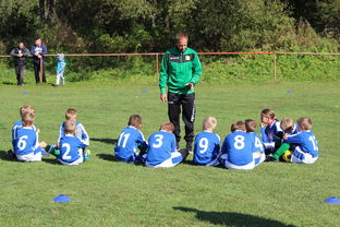 米兰体育APP-中国足球赛季热区变化与战术演进对照图，中国足球热身赛直播